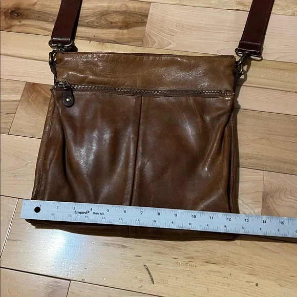 Roots Brown Leather Small Messenger Bag - Picture 3 of 17